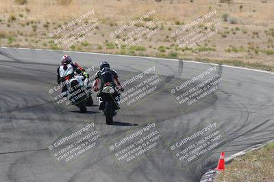 media/Apr-20-2025-AHRMA (Sun) [[393a79c373]]/Race/Group 3/Turn 4b/